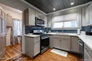 106 W O'Reilly St, Kingston, NY 12401 - Photo 13