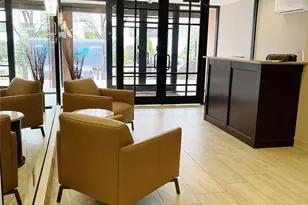 10 Canterbury Rd, Great Neck, NY 11021 - Photo 5