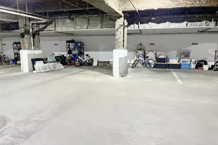 10 Canterbury Rd, Great Neck, NY 11021 - Photo 7