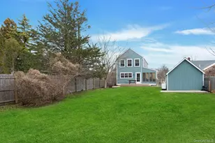 237 6th St, Greenport, NY 11944 - Photo 27