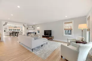 237 6th St, Greenport, NY 11944 - Photo 3