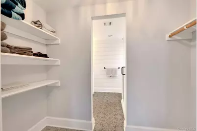 237 6th Street, Greenport, NY 11944 - Photo 23