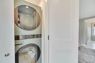 237 6th St, Greenport, NY 11944 - Photo 25