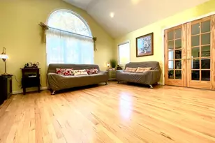 15 Walters Ave, Syosset, NY 11791 - Photo 5