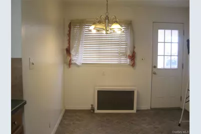 704 Prospect Place, Bellmore, NY 11710 - Photo 7