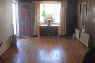 704 Prospect Pl, Bellmore, NY 11710 - Photo 9