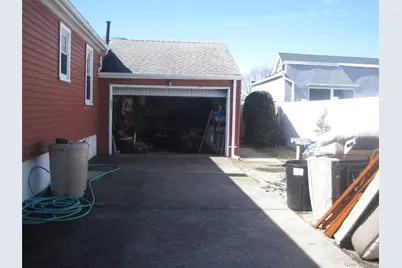 704 Prospect Place, Bellmore, NY 11710 - Photo 9