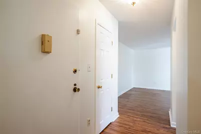 460 Old Town Road #20F, Port Jefferson Station, NY 11776 - Photo 11