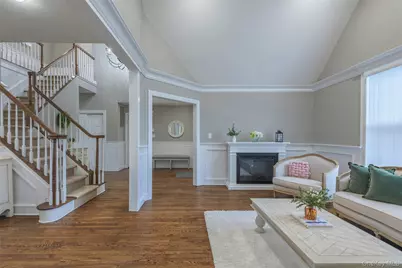 161 Cranberry Court, Melville, NY 11747 - Photo 11