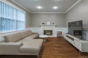 161 Cranberry Ct, Melville, NY 11747 - Photo 17