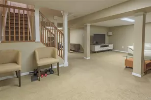 161 Cranberry Ct, Melville, NY 11747 - Photo 37