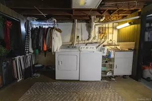 2637 Lexington Ave, East Meadow, NY 11554 - Photo 35