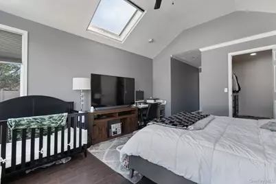 2637 Lexington Avenue, East Meadow, NY 11554 - Photo 17