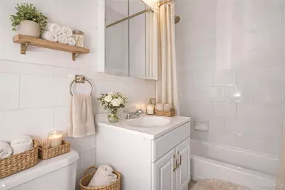 211 E 88 Street #2A, New York, NY 10128 - Photo 5