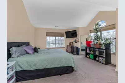 601 Crab Apple Lane, New Windsor, NY 12553 - Photo 9