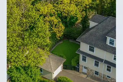 33 Young Avenue, Pelham, NY 10803 - Photo 35
