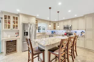 21 Terrell Ln, Hicksville, NY 11801 - Photo 5