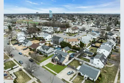 21 Terrell Lane, Hicksville, NY 11801 - Photo 25