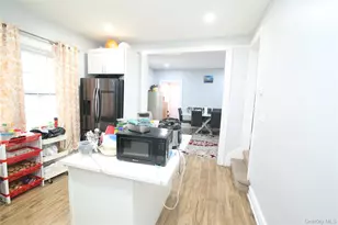 91-18 173rd St, Jamaica, NY 11432 - Photo 21