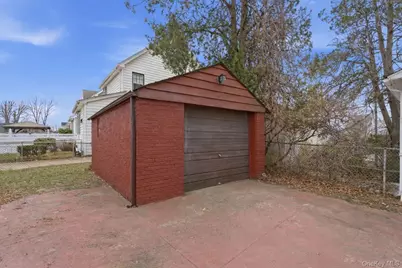 20532 104th Avenue, Saint Albans, NY 11412 - Photo 21