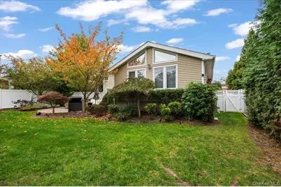 45 Winthrop Road, Plainview, NY 11803 - Photo 29