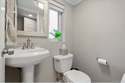 45 Winthrop Road, Plainview, NY 11803 - Photo 21