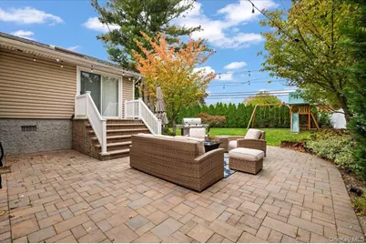 45 Winthrop Road, Plainview, NY 11803 - Photo 27