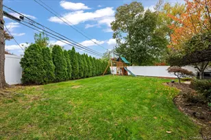 45 Winthrop Rd, Plainview, NY 11803 - Photo 31