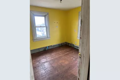 48 Pleasant Avenue, Roosevelt, NY 11575 - Photo 11