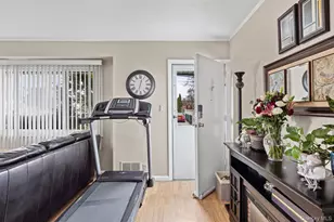 282 Caryl Dr, Lawrence, NY 11559 - Photo 5
