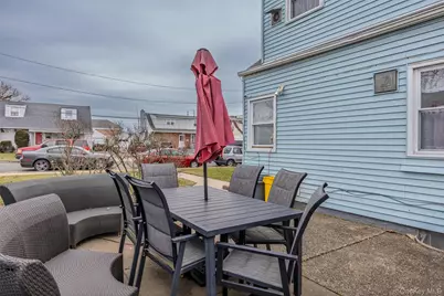 282 Caryl Drive, Lawrence, NY 11559 - Photo 27