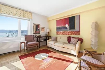 16 Rockledge Avenue #2E2, Ossining, NY 10562 - Photo 5