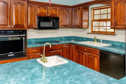 4388 Route 82, Millbrook, NY 12545 - Photo 23