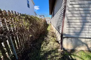 78 Carlton Ave, Mastic, NY 11950 - Photo 15