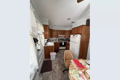 118 Carol Road, East Meadow, NY 11554 - Photo 9