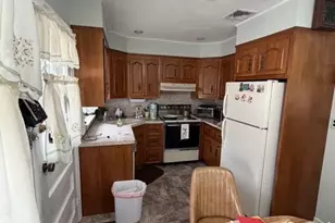 118 Carol Rd, East Meadow, NY 11554 - Photo 9