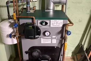 118 Carol Rd, East Meadow, NY 11554 - Photo 15