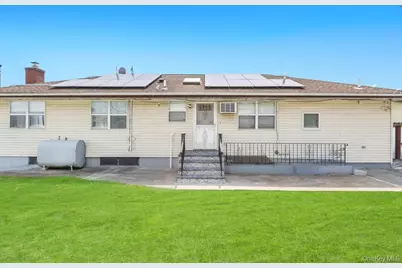 3 Dubois Avenue, Amityville, NY 11701 - Photo 7