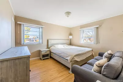 22 Forest Drive, Plainview, NY 11803 - Photo 19