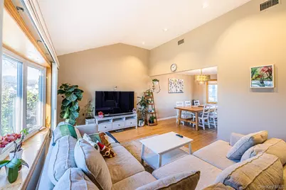 22 Forest Drive, Plainview, NY 11803 - Photo 7