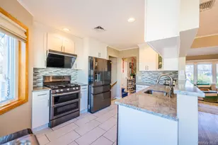 22 Forest Dr, Plainview, NY 11803 - Photo 13