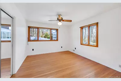 14 Sloane Avenue, New York, NY 10306 - Photo 17