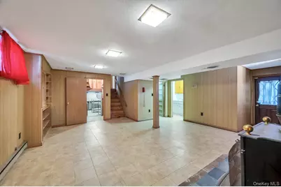 14 Sloane Avenue, New York, NY 10306 - Photo 19