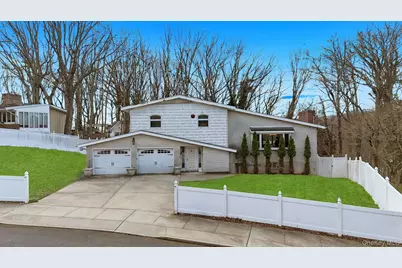 14 Sloane Avenue, New York, NY 10306 - Photo 1