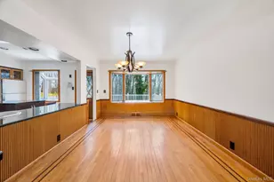 14 Sloane Ave, New York, NY 10306 - Photo 9