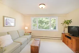 146 Kildare Rd, Garden City, NY 11530 - Photo 9