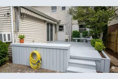 57-18 Hewlett Street, Little Neck, NY 11362 - Photo 9