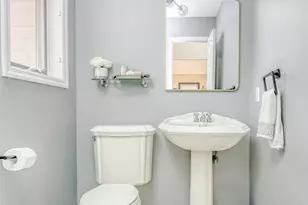 11 Mills Rd, Suffern, NY 10901 - Photo 9