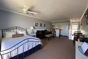 727 Old Montauk Hwy, Montauk, NY 11954 - Photo 5