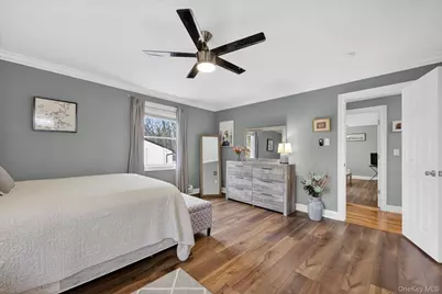 313 Chestnut Avenue, New Windsor, NY 12553 - Photo 17